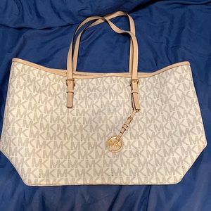 Great condition MK Tote